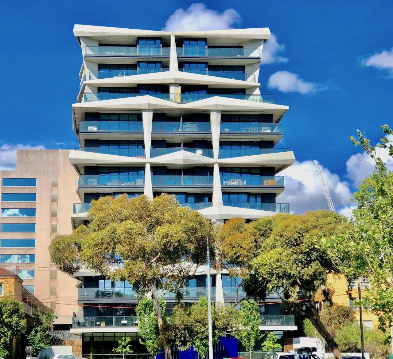 Deluxe And Brand New Lakeside Apartment 墨尔本 外观 照片