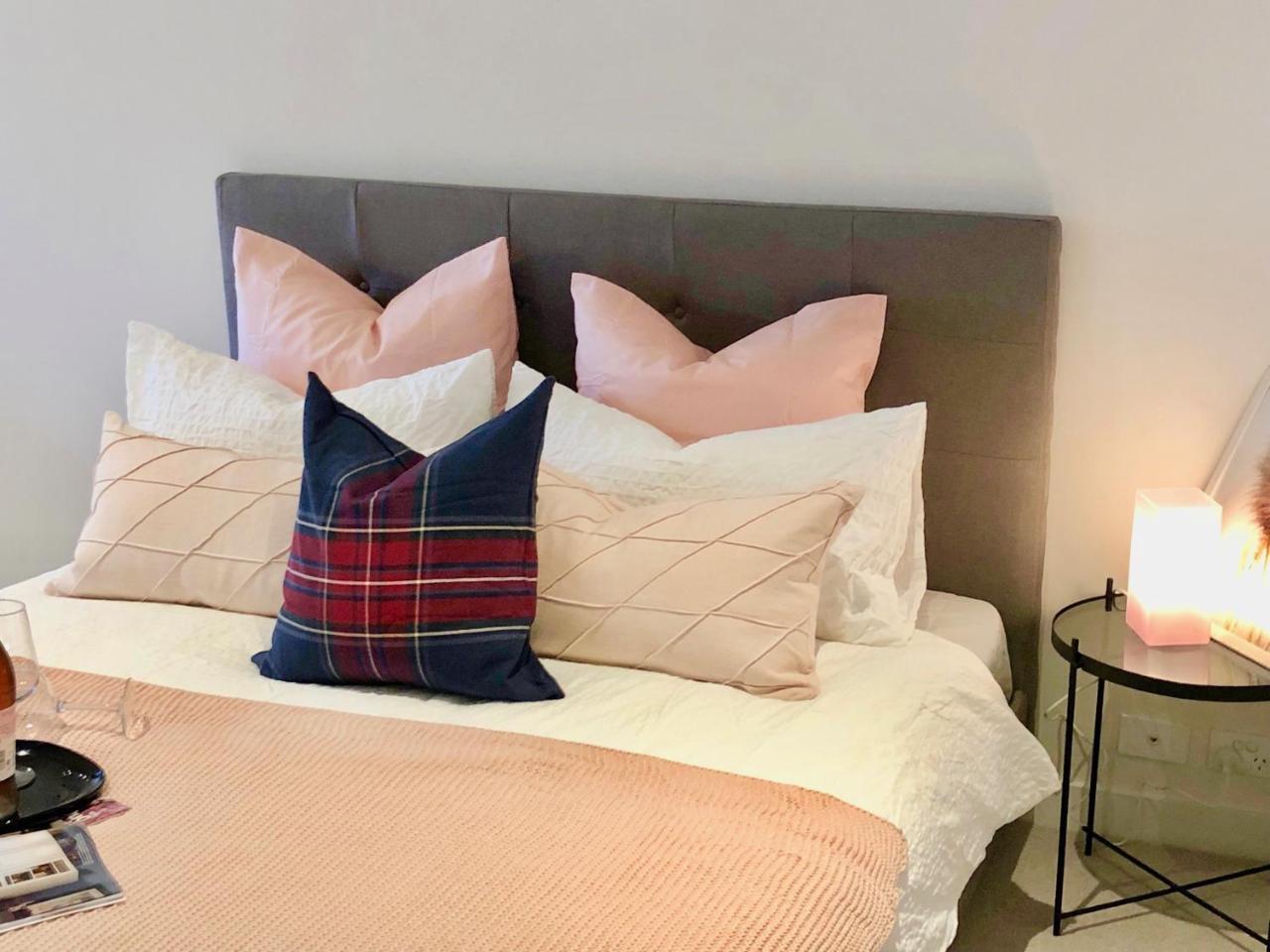 Deluxe And Brand New Lakeside Apartment 墨尔本 外观 照片